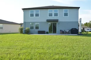 3070 Forrest Plum Ct, Zephyrhills, FL 33540 - Photo 7