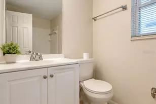 828 Sky Lake Cir, Orlando, FL 32809 - Photo 5