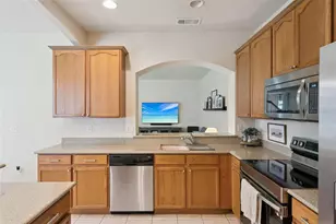 2925 Ashland Ln S, Kissimmee, FL 34741 - Photo 9