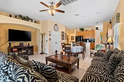 358 Lake Davenport Circle, Davenport, FL 33837 - Photo 3