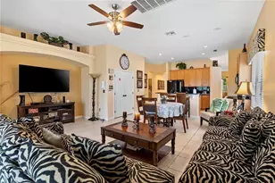 358 Lake Davenport Cir, Davenport, FL 33837 - Photo 3