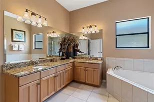 358 Lake Davenport Cir, Davenport, FL 33837 - Photo 19