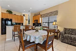 358 Lake Davenport Cir, Davenport, FL 33837 - Photo 9