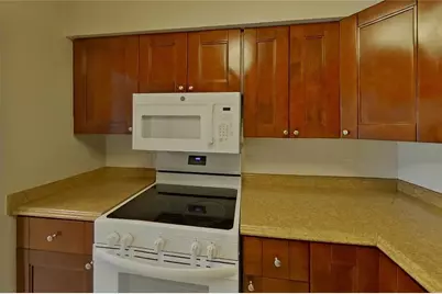 [Address not provided], Tampa, FL 33616 - Photo 5
