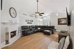 13221 Wild Duck Ct, Orlando, FL 32828 - Photo 3