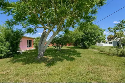 520 Center Road, Venice, FL 34285 - Photo 9