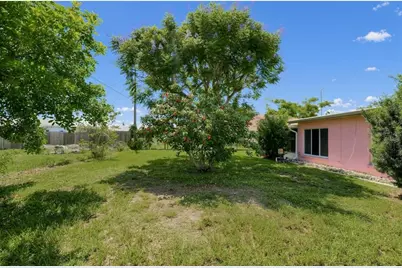 520 Center Road, Venice, FL 34285 - Photo 7