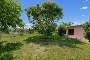 520 Center Rd, Venice, FL 34285 - Photo 7