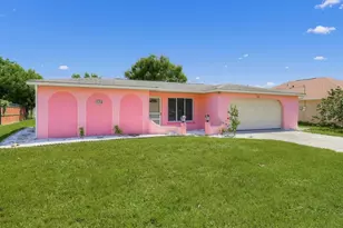 520 Center Rd, Venice, FL 34285 - Photo 13