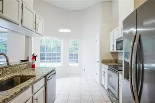 4501 Bridgeton Ln, Orlando, FL 32817 - Photo 3