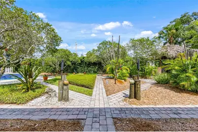 2413 Stoneview Road, Orlando, FL 32806 - Photo 11