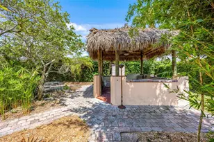 2413 Stoneview Rd, Orlando, FL 32806 - Photo 19