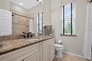 7691 Belvoir Dr, Orlando, FL 32835 - Photo 23
