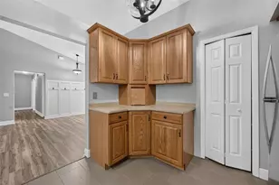1022 Ward Cir, Oviedo, FL 32765 - Photo 17