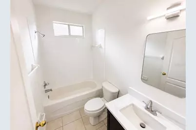 15430 Lake Bella Vista Drive, Tampa, FL 33625 - Photo 19