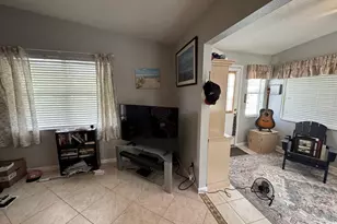 716 Bolivar St, Lady Lake, FL 32159 - Photo 47