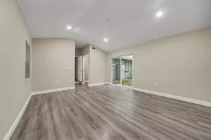 1339 E Jackson Ave, Mount Dora, FL 32757 - Photo 7
