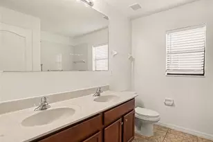2721 Eagle Cliff Dr, Kissimmee, FL 34746 - Photo 13