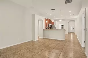 2721 Eagle Cliff Dr, Kissimmee, FL 34746 - Photo 3