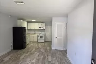 2205 1/2 S Park Ave, Sanford, FL 32771 - Photo 7