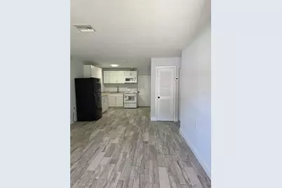2205 1/2 S Park Avenue, Sanford, FL 32771 - Photo 5