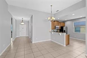 909 Woods Landing Dr, Minneola, FL 34715 - Photo 3