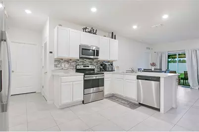 3676 Scarlet Oak Drive, Saint Cloud, FL 34772 - Photo 9