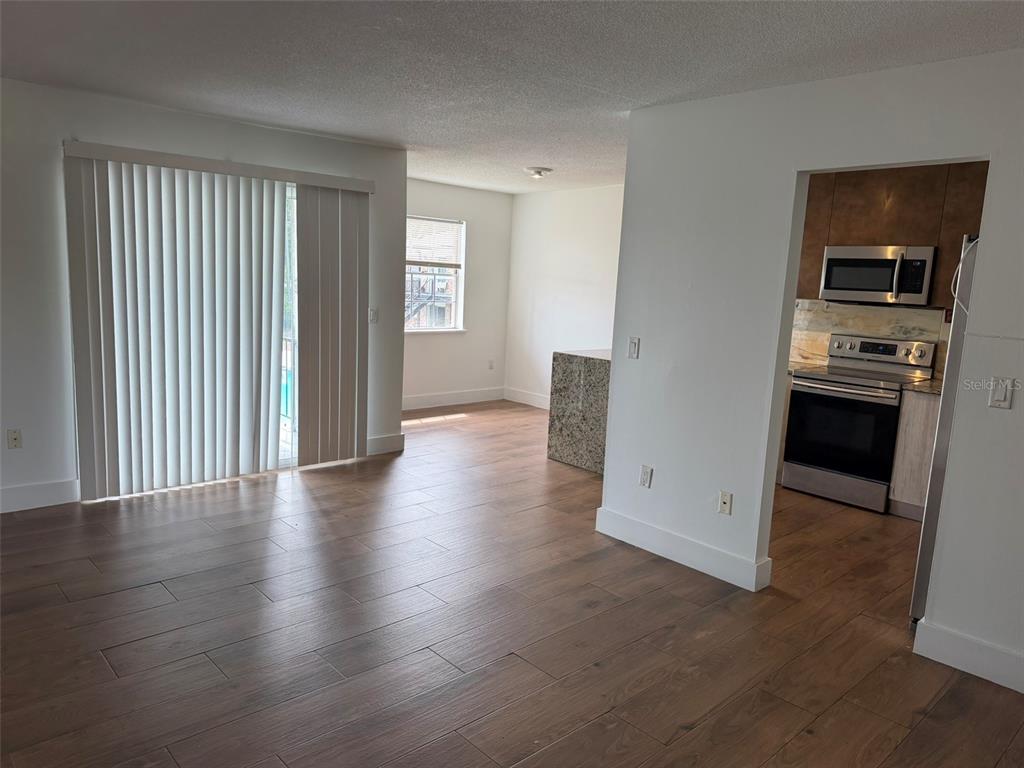 5317 Curry Ford Rd #P204 - 5317 Curry Ford Rd #P204, Orlando, FL 32812 Luxury Property | Jose Angel Pina