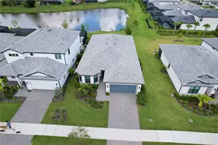 10383 Maddox Ln, Bonita Springs, FL 34135 - Photo 43
