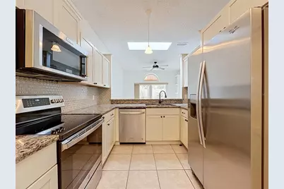 1047 Kelly Creek Circle, Oviedo, FL 32765 - Photo 11