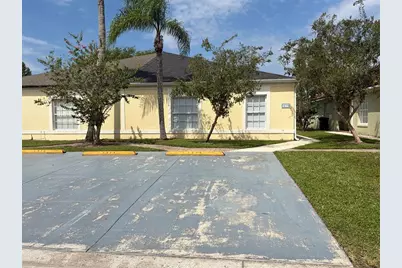 1074 Universal Rest Place, Kissimmee, FL 34744 - Photo 3