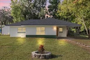 1008 10th St, Daytona Beach, FL 32117 - Photo 1