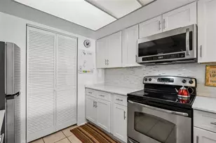 2514 Lakeway Branch Dr, Orlando, FL 32839 - Photo 5