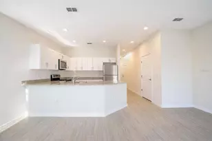 2035 Claudia Ln, Kissimmee, FL 34741 - Photo 11