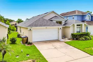 2873 Blooming Alamanda Loop, Kissimmee, FL 34747 - Photo 3