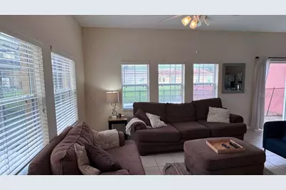 3050 Secret Lake Drive, Kissimmee, FL 34747 - Photo 5