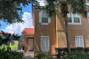 3050 Secret Lake Dr, Kissimmee, FL 34747 - Photo 1