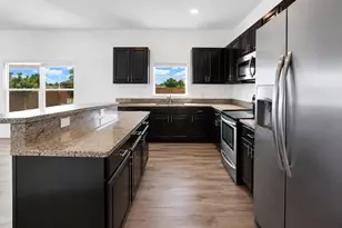 1370 Salisbury Dr, Winter Haven, FL 33881 - Photo 9