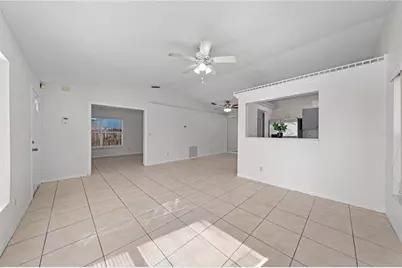 1094 Martin Boulevard, Orlando, FL 32825 - Photo 9