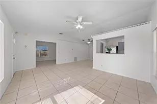 1094 Martin Blvd, Orlando, FL 32825 - Photo 9