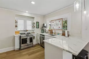 558 10th Ave S, Saint Petersburg, FL 33701 - Photo 7