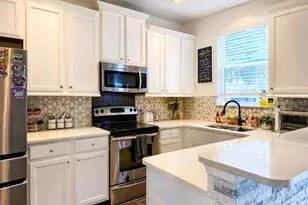 10210 Fallsgrove St, Orlando, FL 32836 - Photo 9