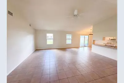 1061 Hunt Street NW, Palm Bay, FL 32907 - Photo 7