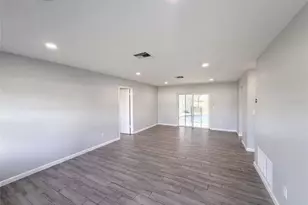 2096 W Atmore Cir, Deltona, FL 32725 - Photo 3