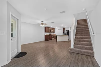 1556 Wynford Circle, Tavares, FL 32778 - Photo 11