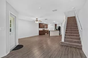 1556 Wynford Cir, Tavares, FL 32778 - Photo 11