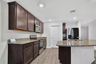 1556 Wynford Cir, Tavares, FL 32778 - Photo 17