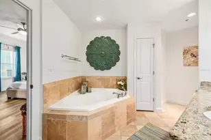 2305 Edgewater Dr, Orlando, FL 32804 - Photo 15