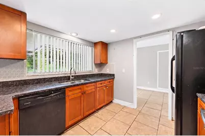 6045 Wedgewood Circle, Orlando, FL 32808 - Photo 9