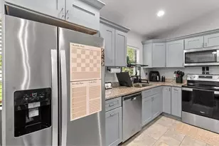2492 Jacobs St, Port Charlotte, FL 33953 - Photo 9